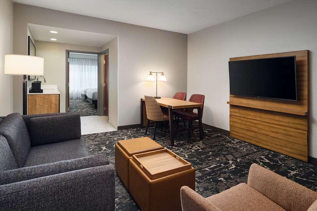 Embassy Suites By Hilton Hampton Convention Center Ruang foto